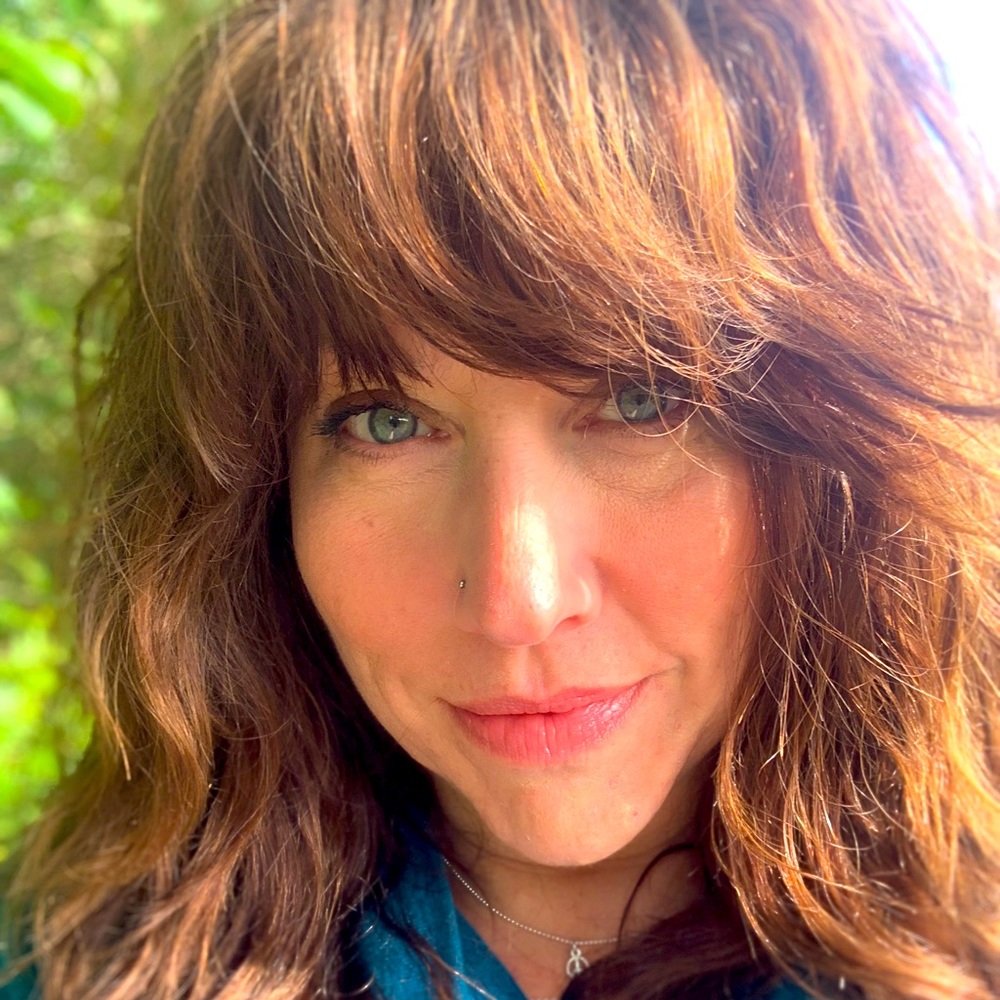 Meet your Posher, Carey